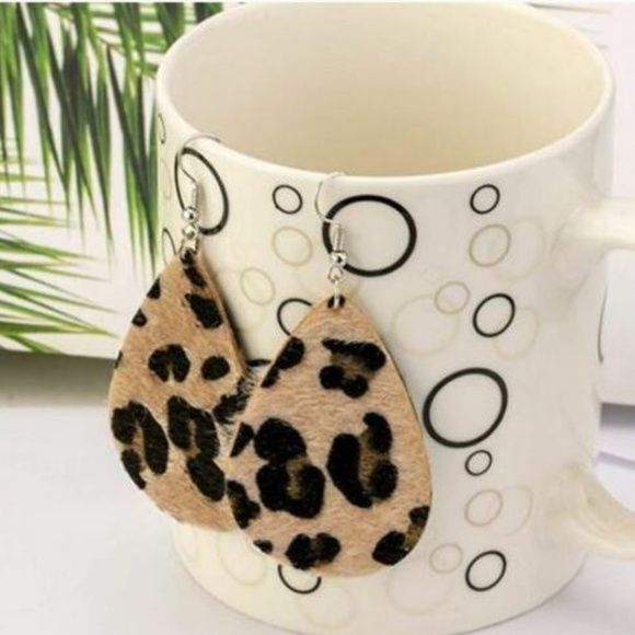 Jewelry - Leopard Faux Leather Teardrop Earring